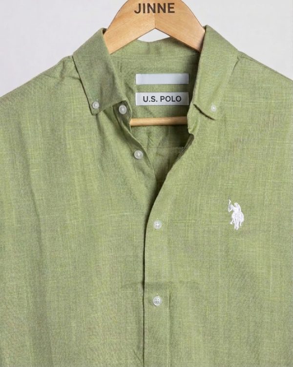 Solid remi cotton full sleeve shirt.